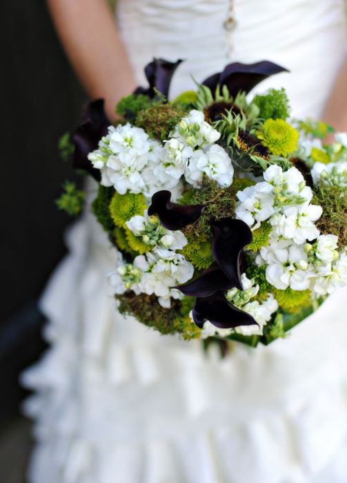 Green, Black, and White Wedding Flowers 3