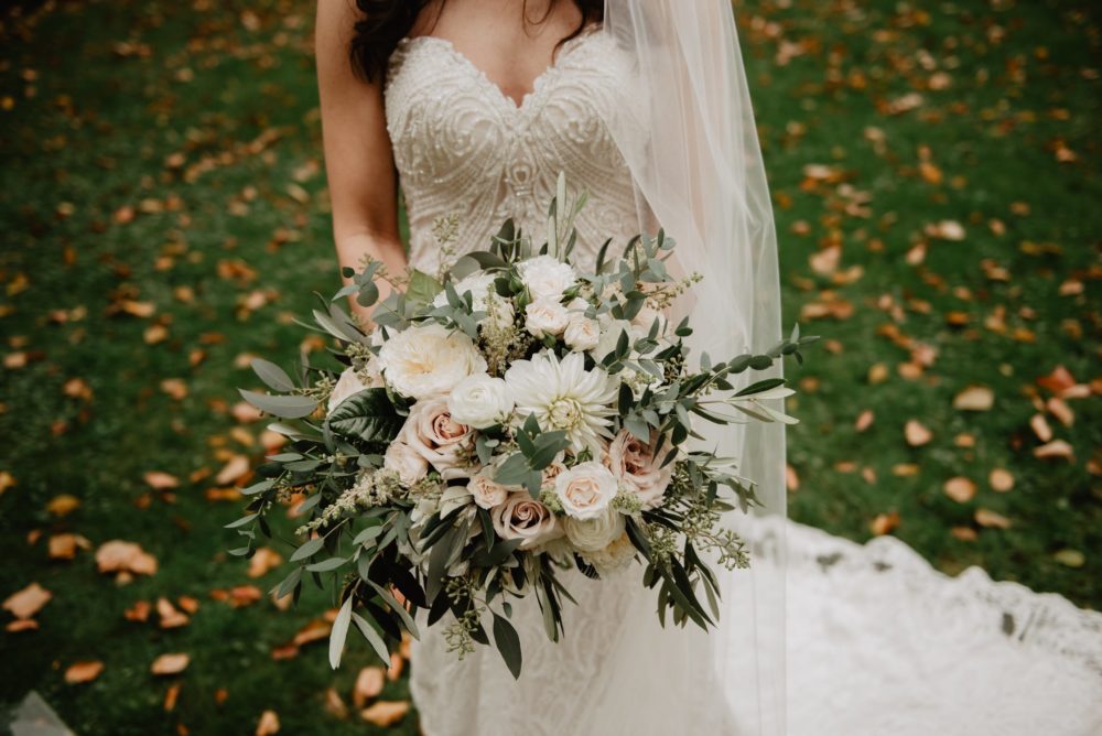 30+ Gorgeous Olive Green Wedding Color Ideas