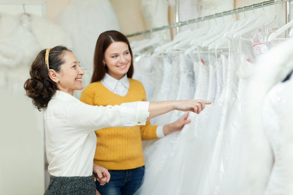 When To Buy A Wedding Dress: The Best Time To Buy