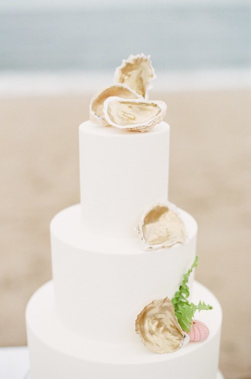 beach wedding cake 11