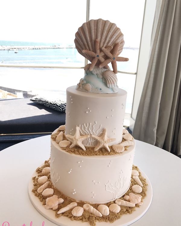beach wedding cake 13